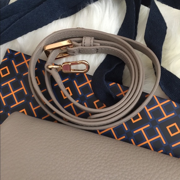 ❌SOLD❌NWT Tory Burch Fold-Over Clutch Crossbody - Picture 3 of 7
